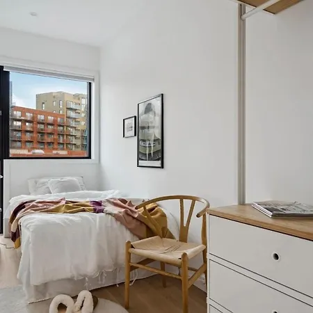 Modern Seaside Apartment, Stunning Harbor Views Apartment Tromso
